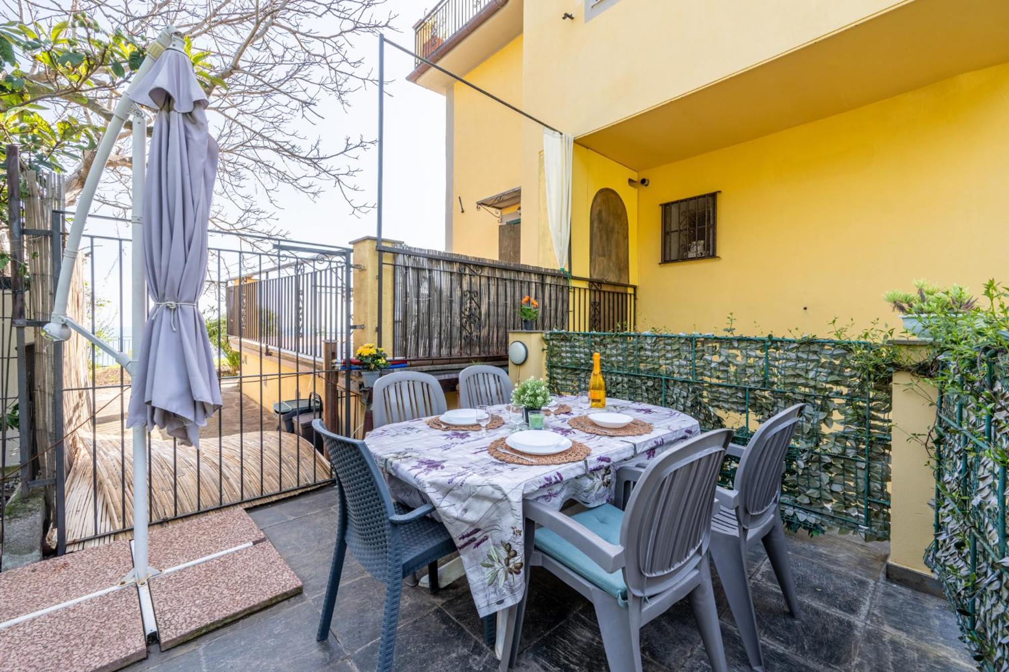 NEW 2022 Hanging Garden Corniglia Bagian luar foto