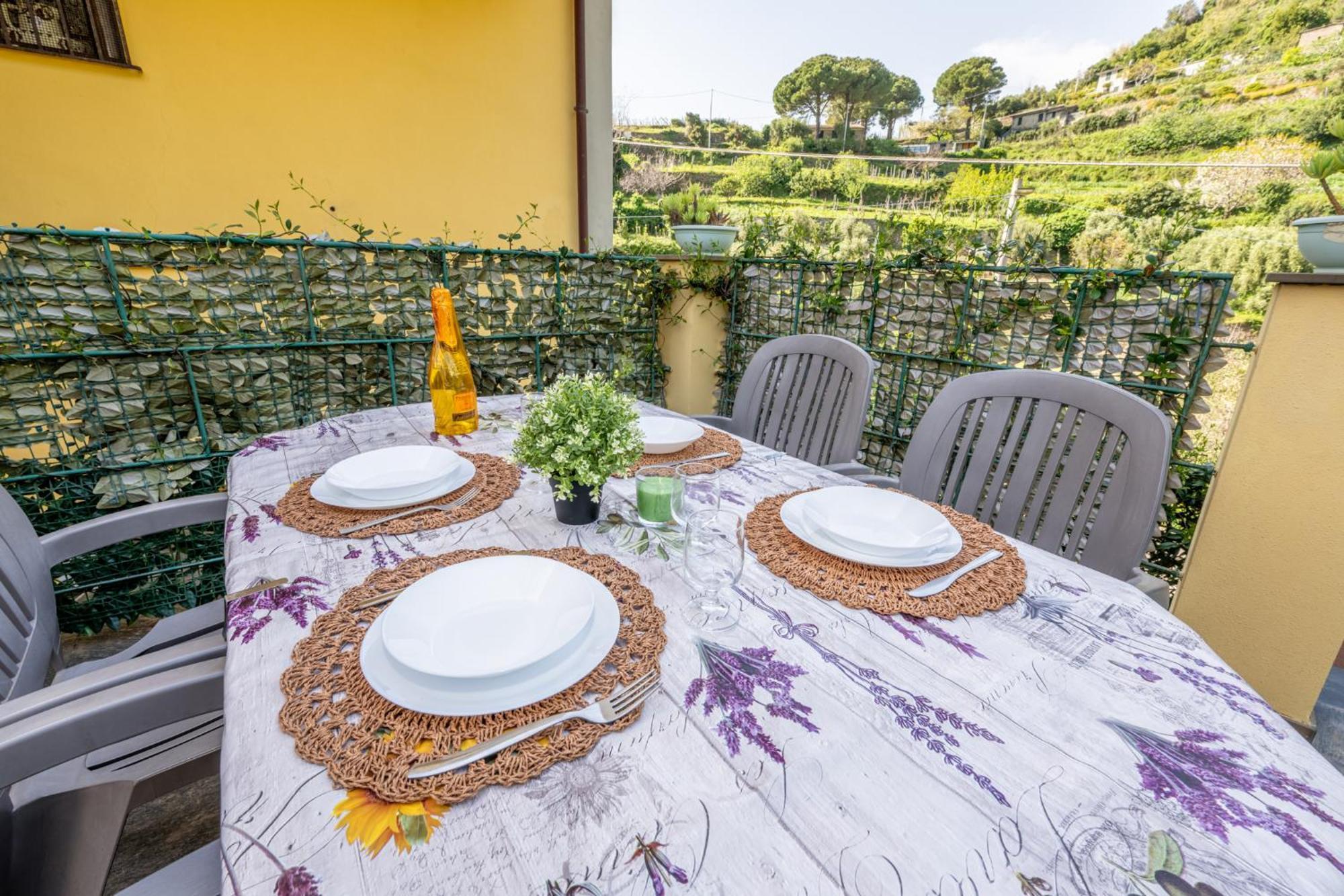NEW 2022 Hanging Garden Corniglia Bagian luar foto